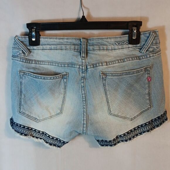 Vigoss Blue Jean Shorts with Embroidered Hem - Picture 2 of 7